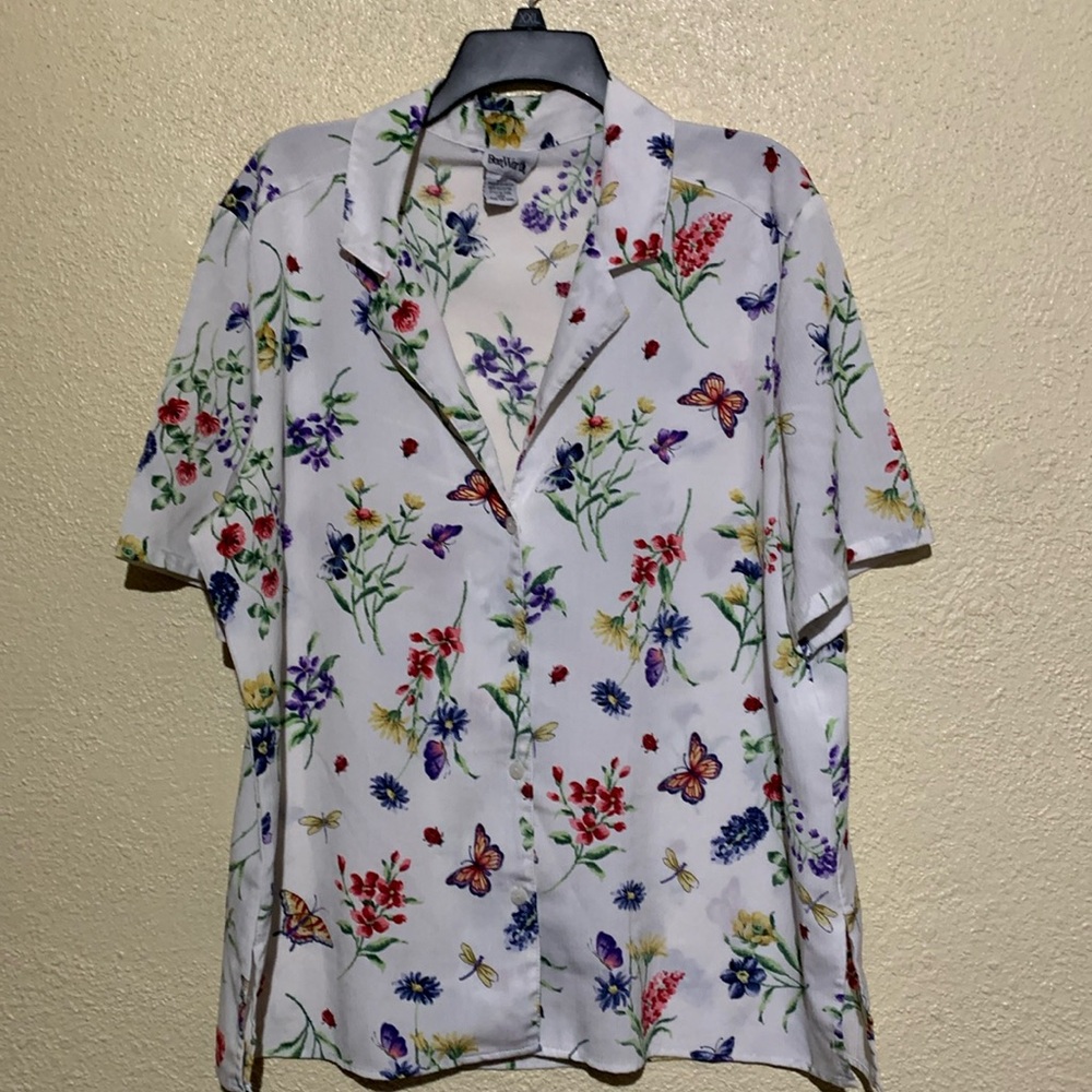 BonWorth Top Blouse L Creamy White Floral Butterflies Lady Bugs Polyester Button